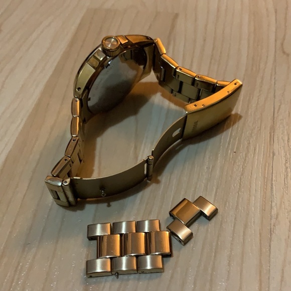 Fossil Men's Gold Coloured Watch - Adjustable Band (BATTERY NOT INCLUDED) - Picture 5 of 5